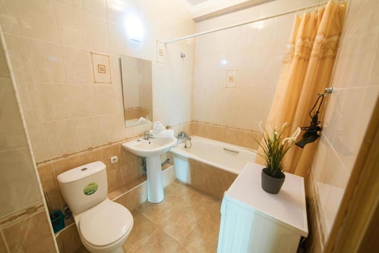 Manica Mega Towers Apartman Almati Kültér fotó