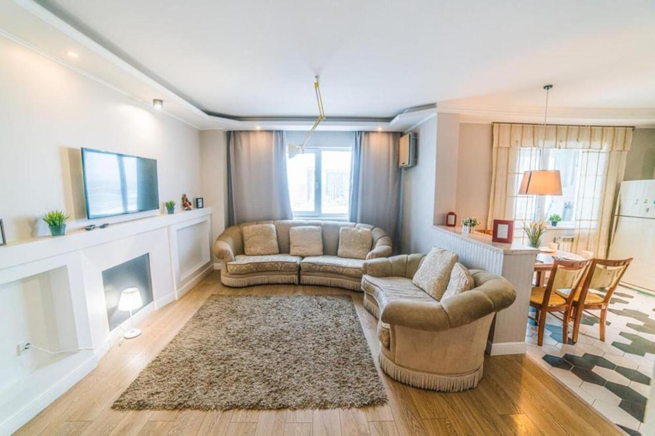 Manica Mega Towers Apartman Almati Kültér fotó