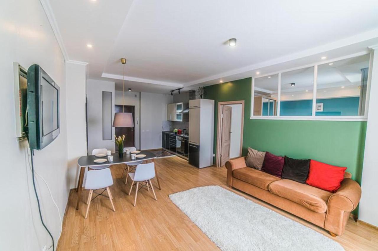 Manica Mega Towers Apartman Almati Kültér fotó