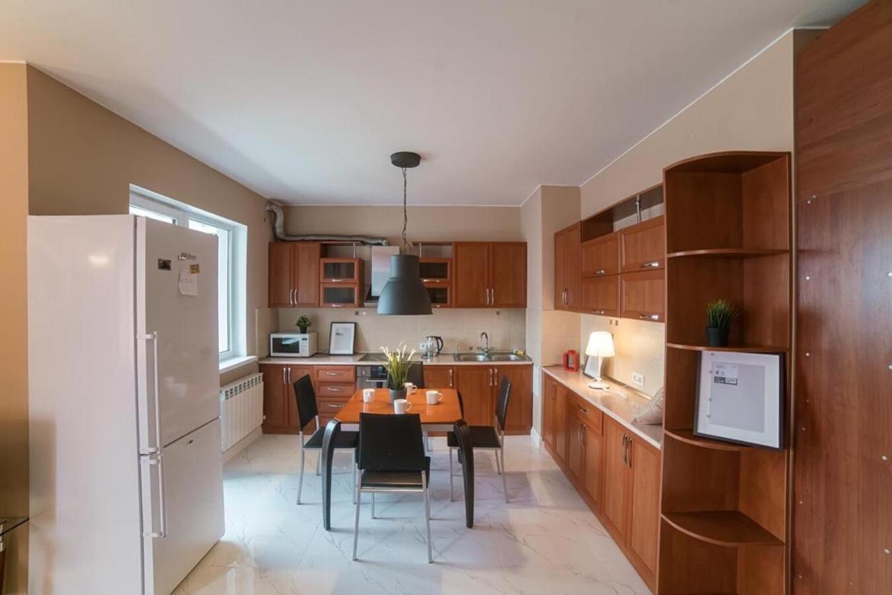 Manica Mega Towers Apartman Almati Kültér fotó