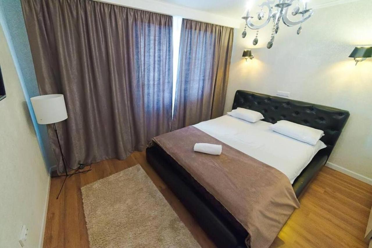Manica Mega Towers Apartman Almati Kültér fotó